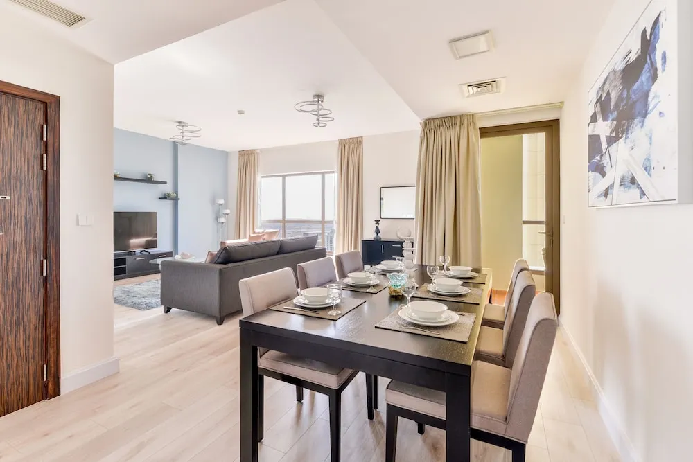 Deluxe 2BR Apartment - Marina View