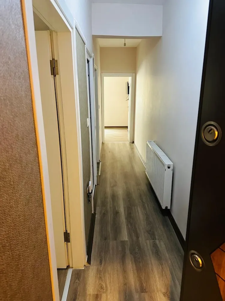 Basic Stüdyo, Şehir Manzaralı