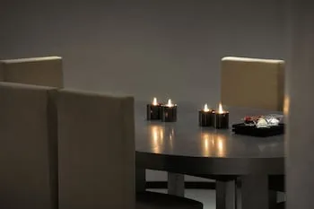 Armani Hotel Dubai, Burj Khalifa