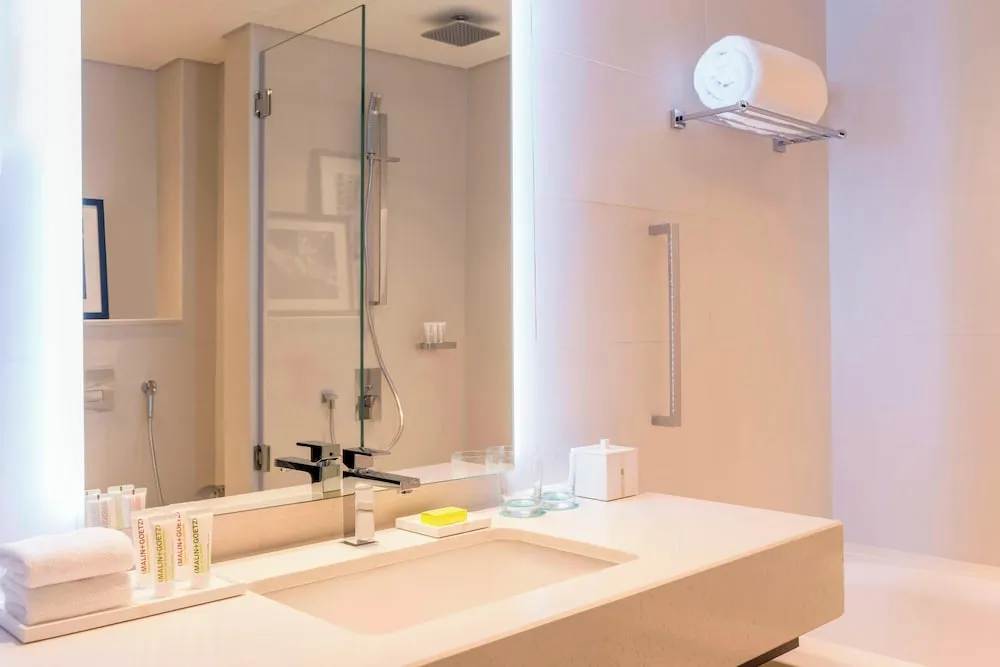 Deluxe Oda, 1 Tek Kişilik Yatak, Sigara İçilebilir, Şehir Manzaralı (Balcony)