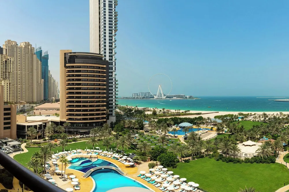 Le Royal Meridien Beach Resort And Spa