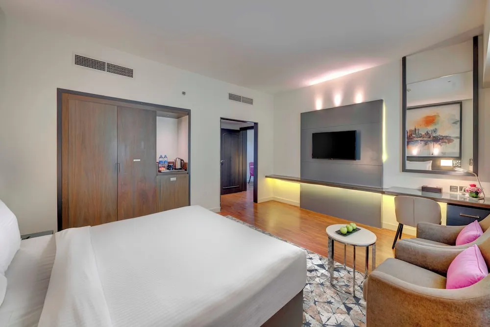 Süit, 1 En Büyük (King) Boy Yatak, Sigara İçilmez