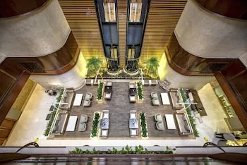 Howard Johnson Plaza By Wyndham Dubai Deira