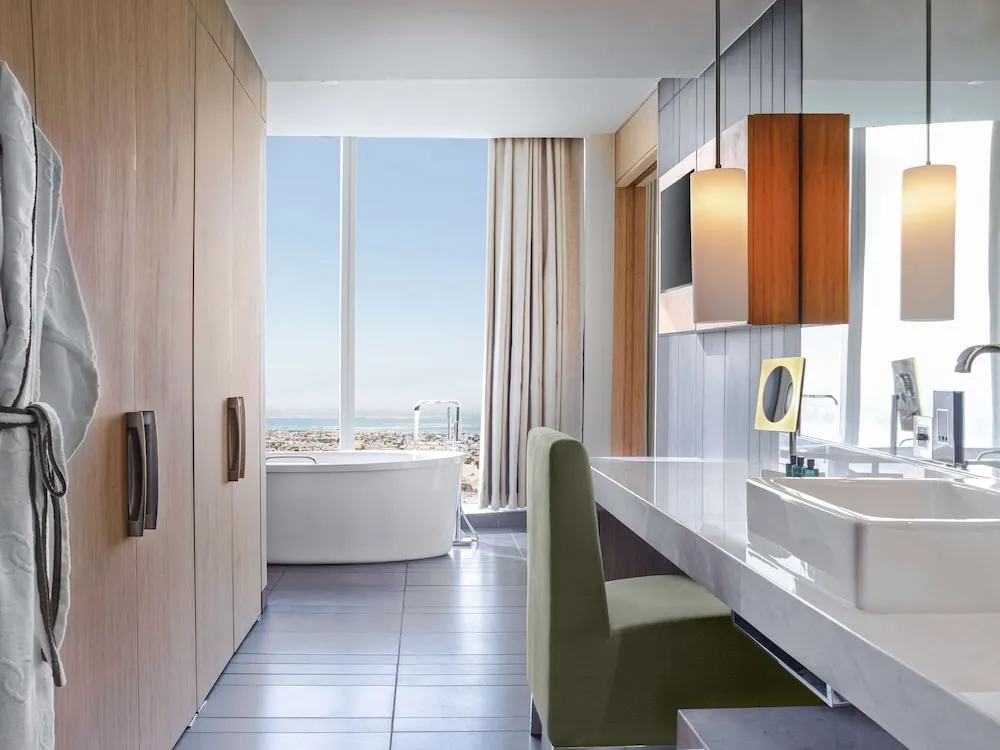 Luxury Oda, 1 En Büyük (King) Boy Yatak, Club Dinlenme Salonu Girişi