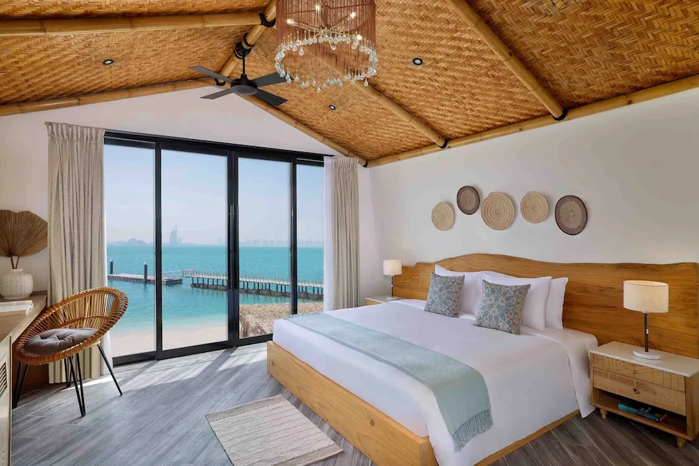 Villa, 4 Yatak Odası, Kişiye Özel Havuzlu, Plaj Manzaralı