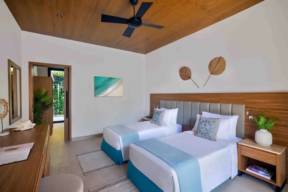 Beach Pool King or Twin Room