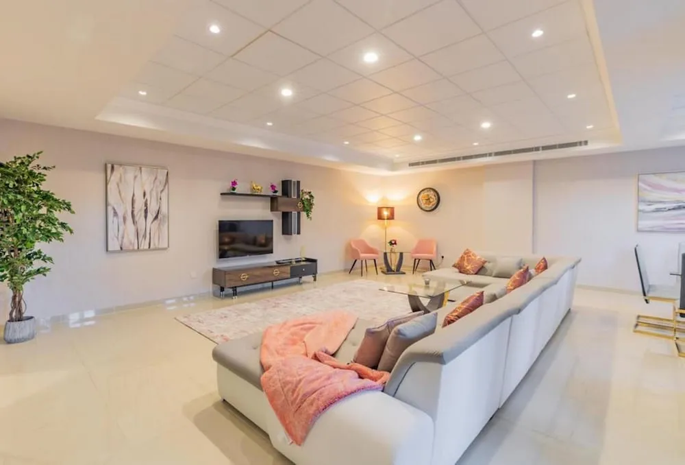 Executive Villa