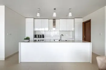 Upscale 3BR Apartment In Prime Location - City Walk