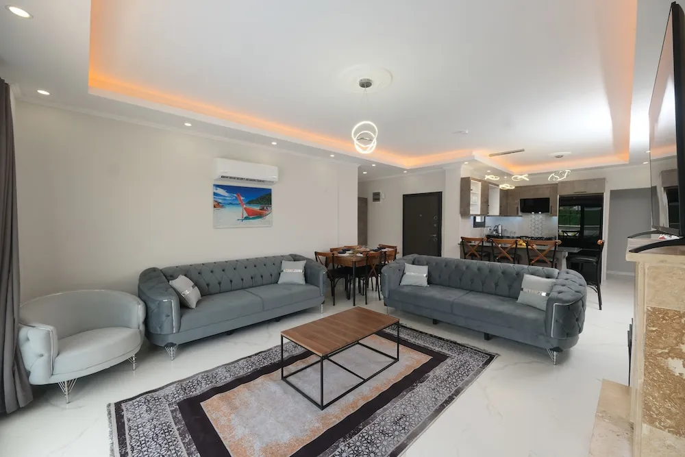 Deluxe Villa, Havuz Manzaralı