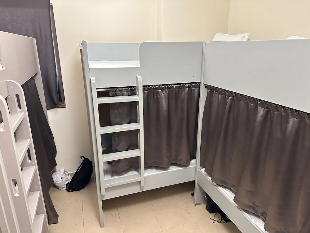 Royal Ortak Ranzalı Oda, Sadece erkekler için, Ortak Banyo