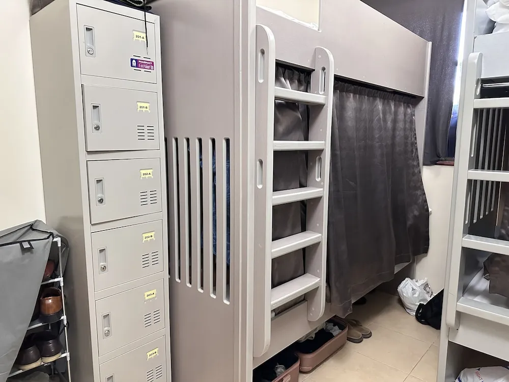 Royal Ortak Ranzalı Oda, Sadece erkekler için, Ortak Banyo