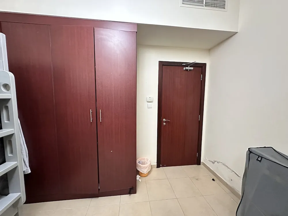 Royal Ortak Ranzalı Oda, Sadece erkekler için, Ortak Banyo