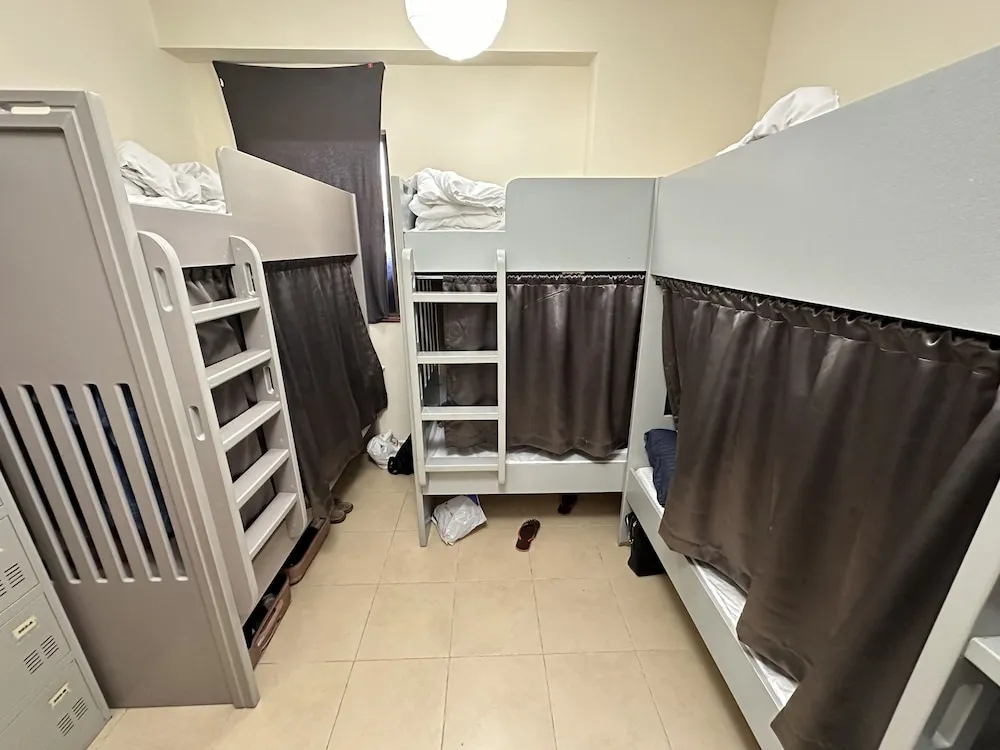 Royal Ortak Ranzalı Oda, Sadece erkekler için, Ortak Banyo