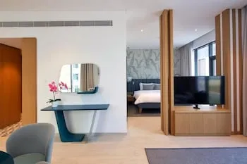 C Central Resort the Palm