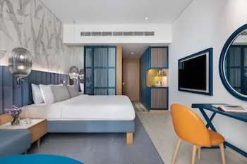 C Central Resort the Palm