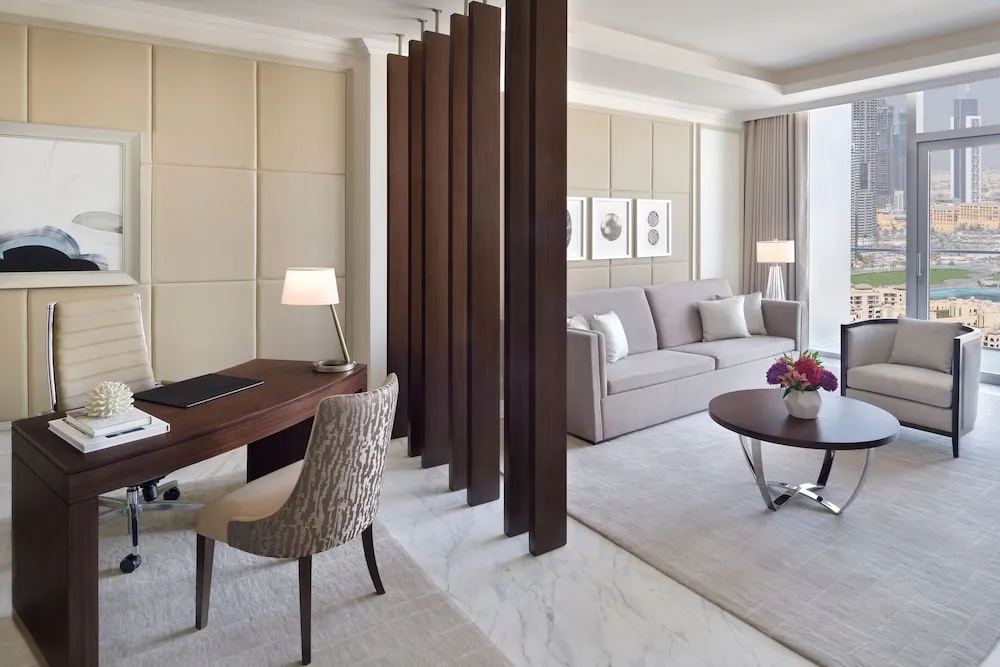 Premier Suite Burj Khalifa & Fountain View - Lounge Access serving Lunch, afternoon tea and Dinner