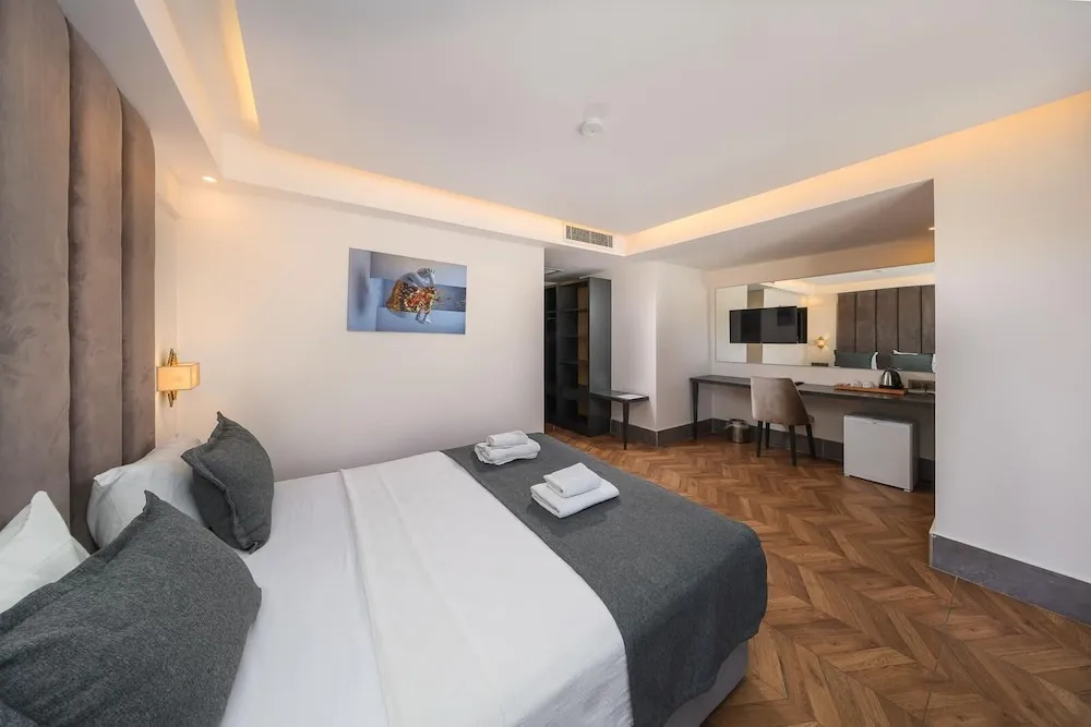 401 Deniz manzarali Standart oda