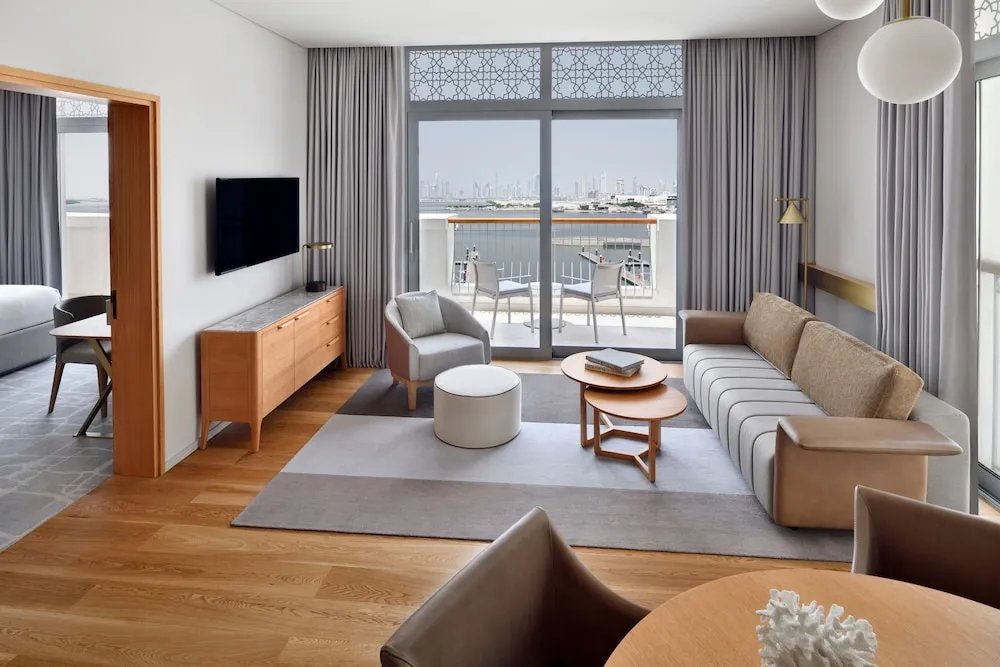 Premier Suite Corner Marina View