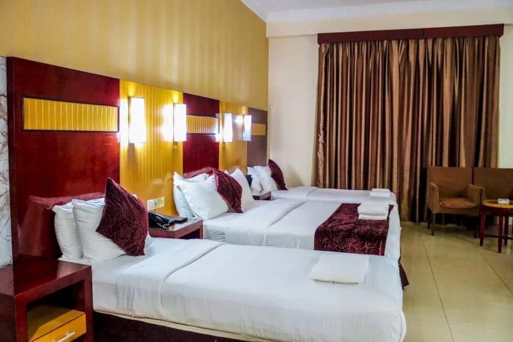 Family Üç Kişilik Oda