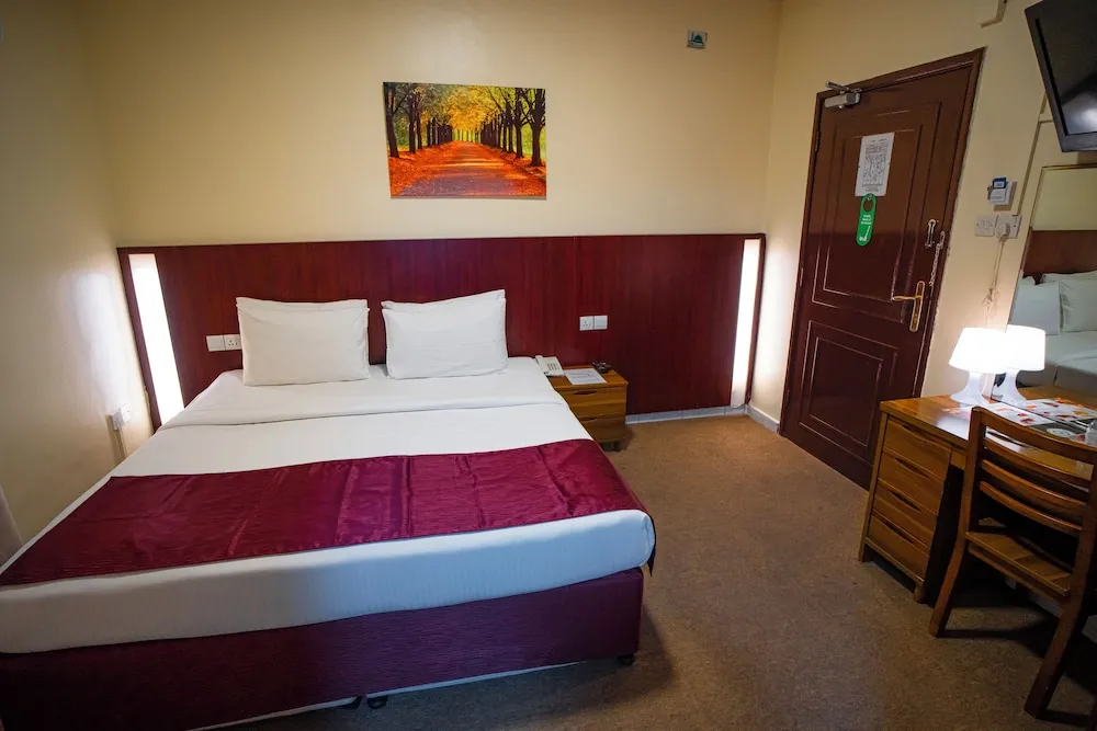 Standard Tek Büyük Yataklı Oda