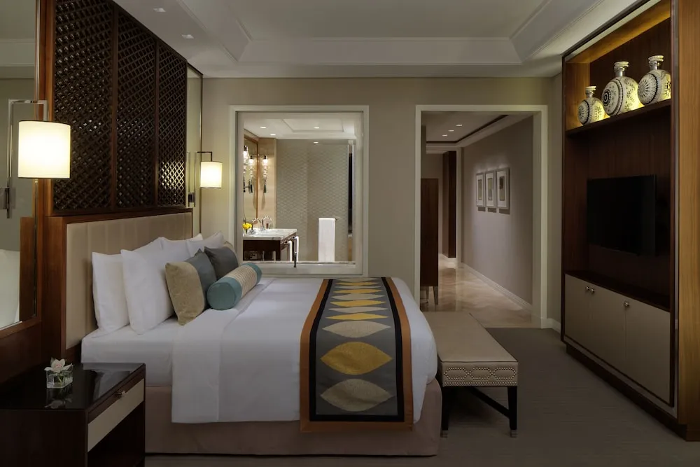 Luxury Room, 1 King Bed, City View (UAE ID MANDATORY)