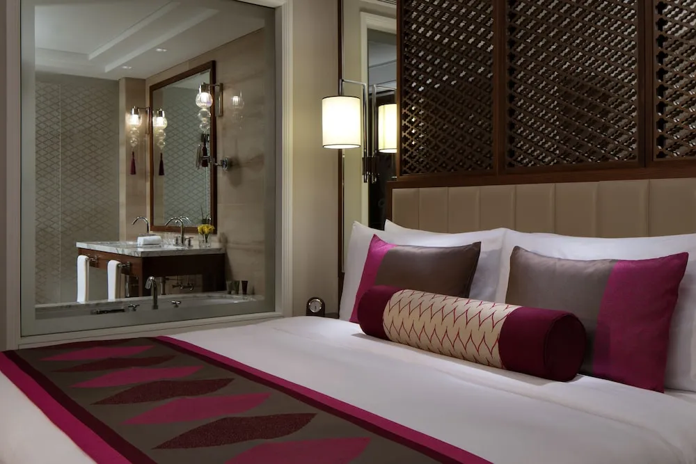 Luxury Room, 1 King Bed, City View (UAE ID MANDATORY)