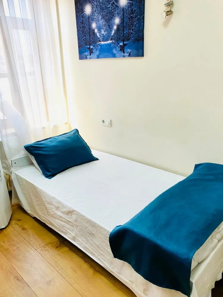 Comfort Üç Kişilik Oda, Şehir Manzaralı