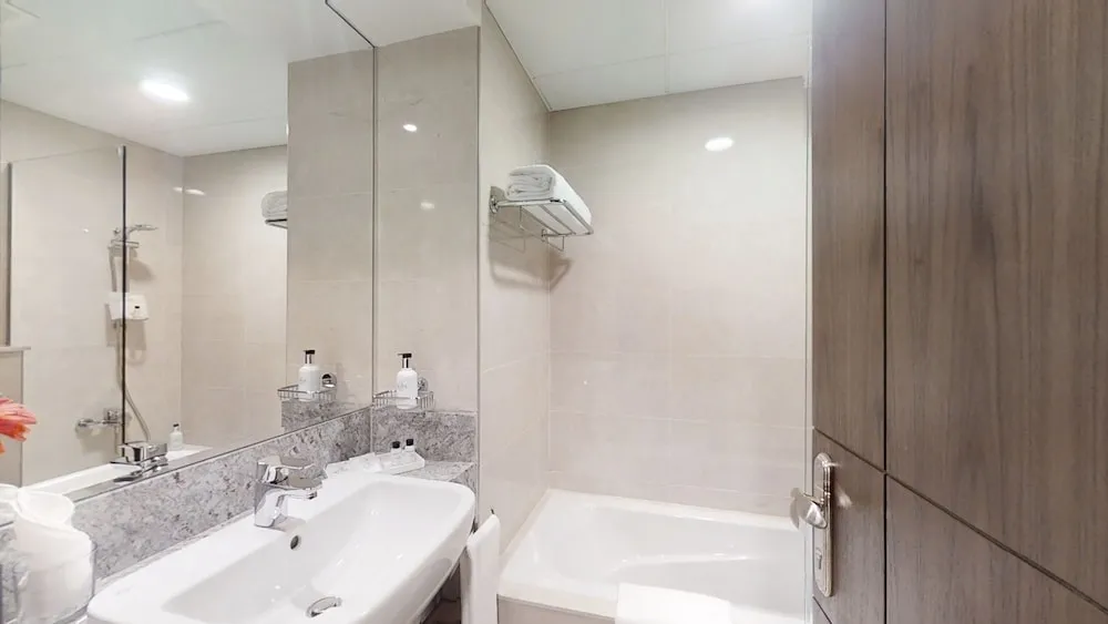 Premier Stüdyo, 1 En Büyük (King) Boy Yatak, Balkon, Kanal Manzaralı