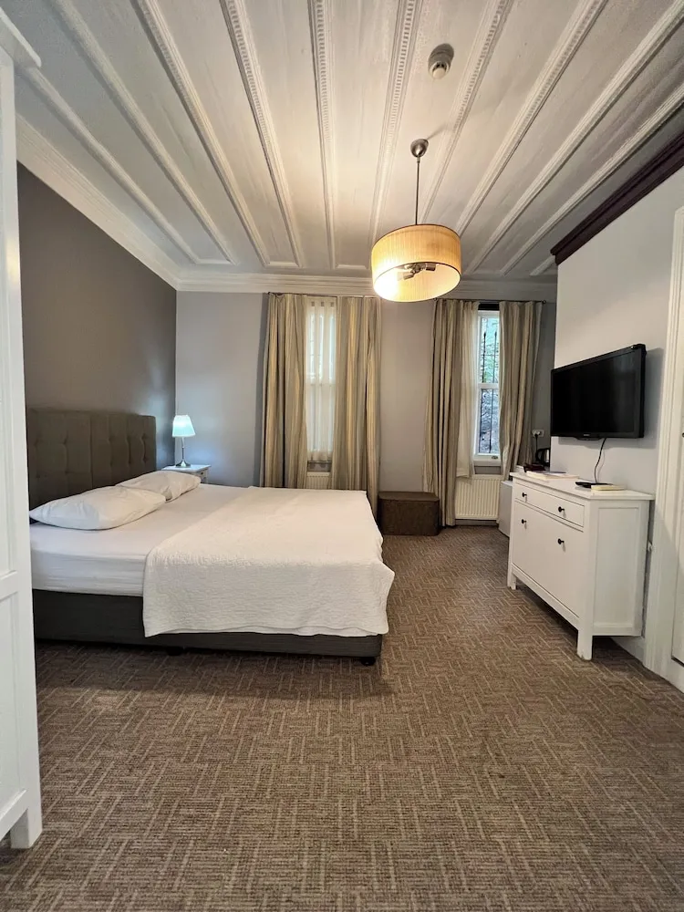 Standard Apart Daire, Şehir Manzaralı