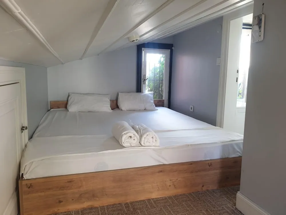 Panoramic Apart Daire, Balkon