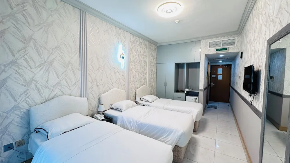 Deluxe Üç Kişilik Oda