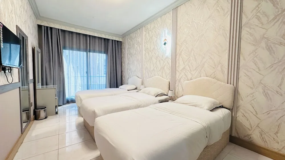 Deluxe Üç Kişilik Oda