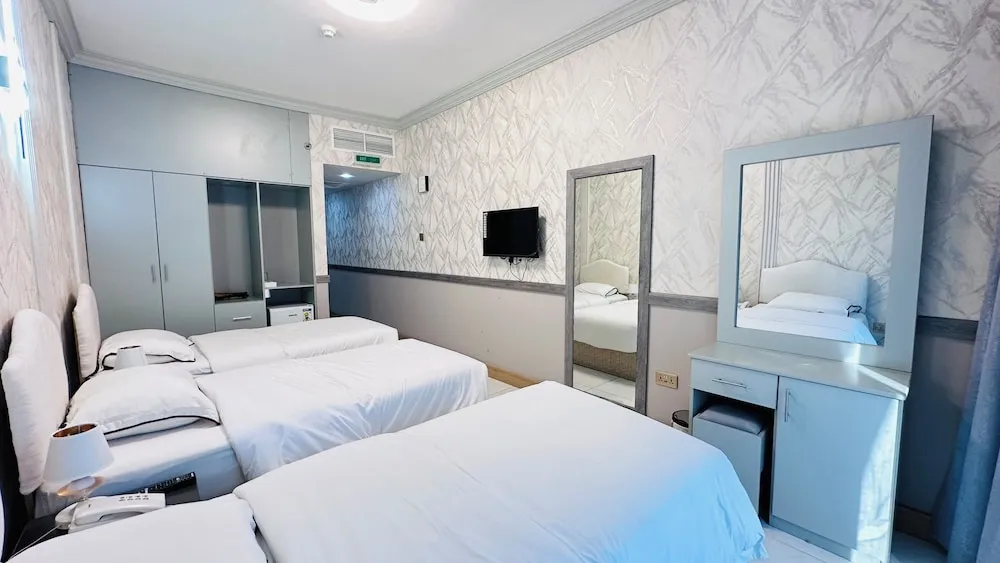 Deluxe Üç Kişilik Oda