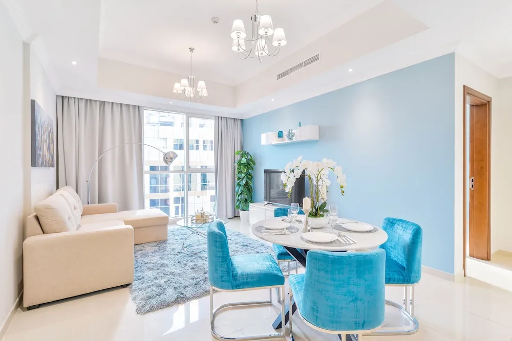 Deluxe 1BR Apartment