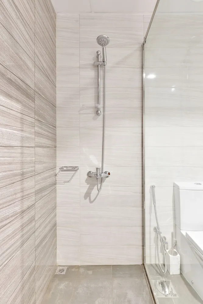 Deluxe 1BR Apartment