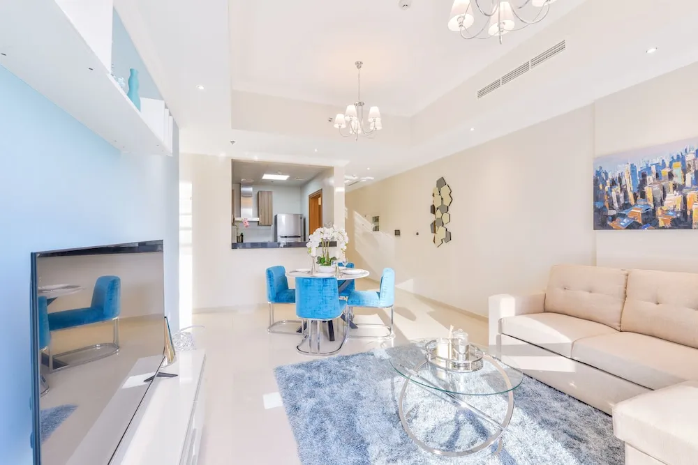 Deluxe 1BR Apartment