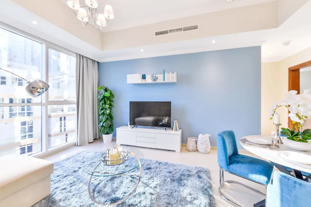 Deluxe 1BR Apartment