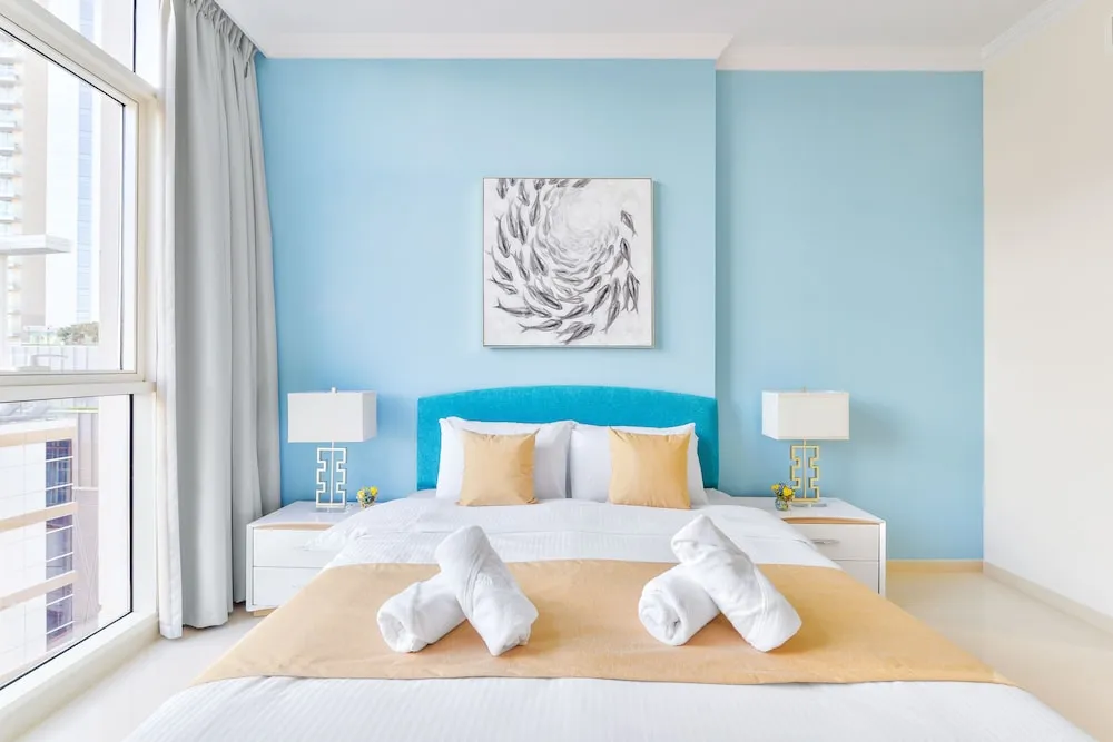 Deluxe 1BR Apartment