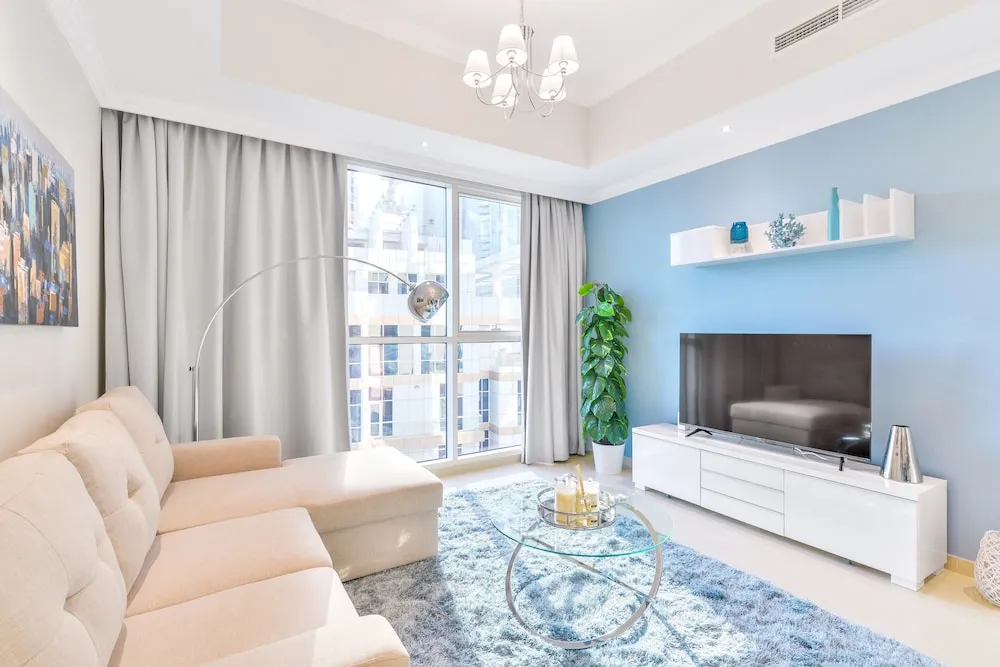 Deluxe 1BR Apartment