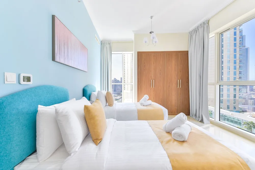 Deluxe 3BR Apartment