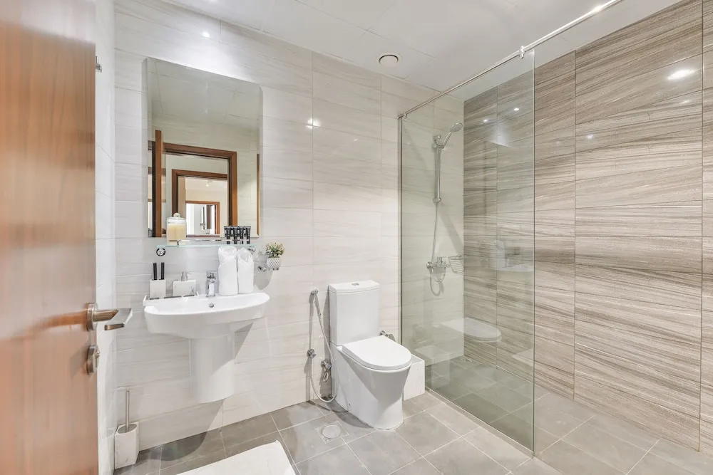 Deluxe 3BR Apartment