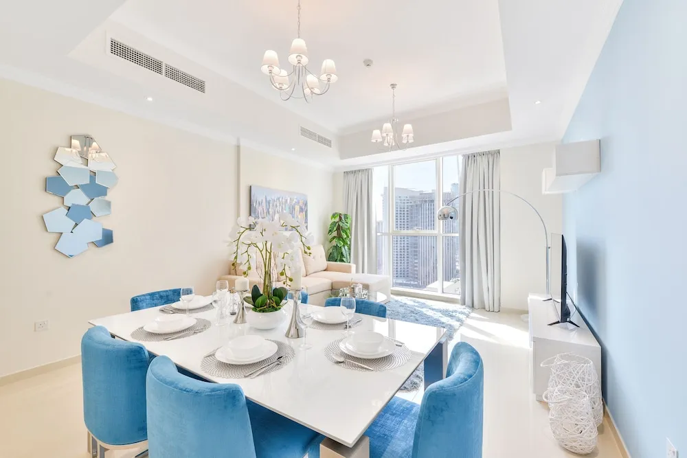 Deluxe 3BR Apartment