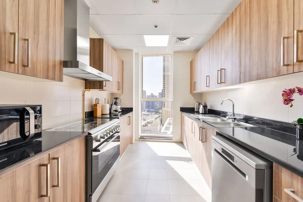 Deluxe 3BR Apartment