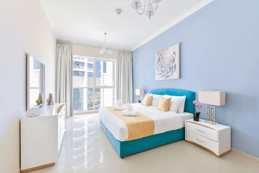 Deluxe 3BR Apartment