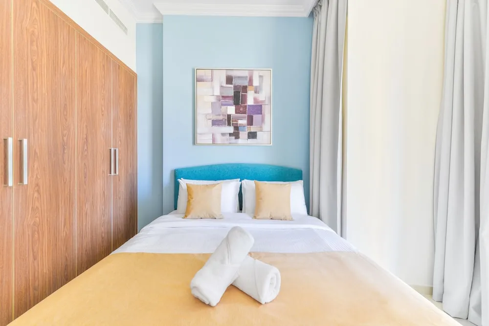 Deluxe 3BR Apartment