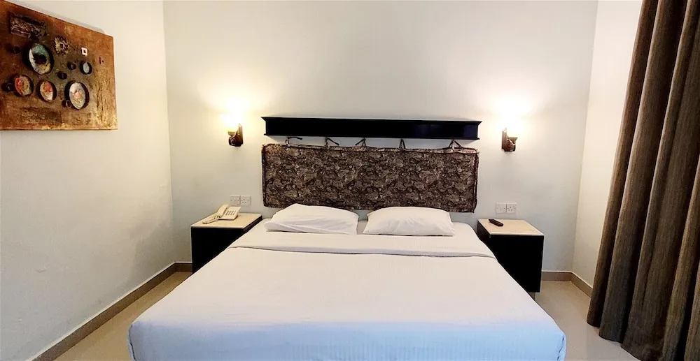 Tek Büyük veya İki Ayrı Yataklı Oda, Havuz Kullanımı (with Free Parking)