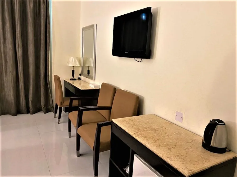 Dört Kişilik Oda, Havuz Kullanımı (with Free Parking)