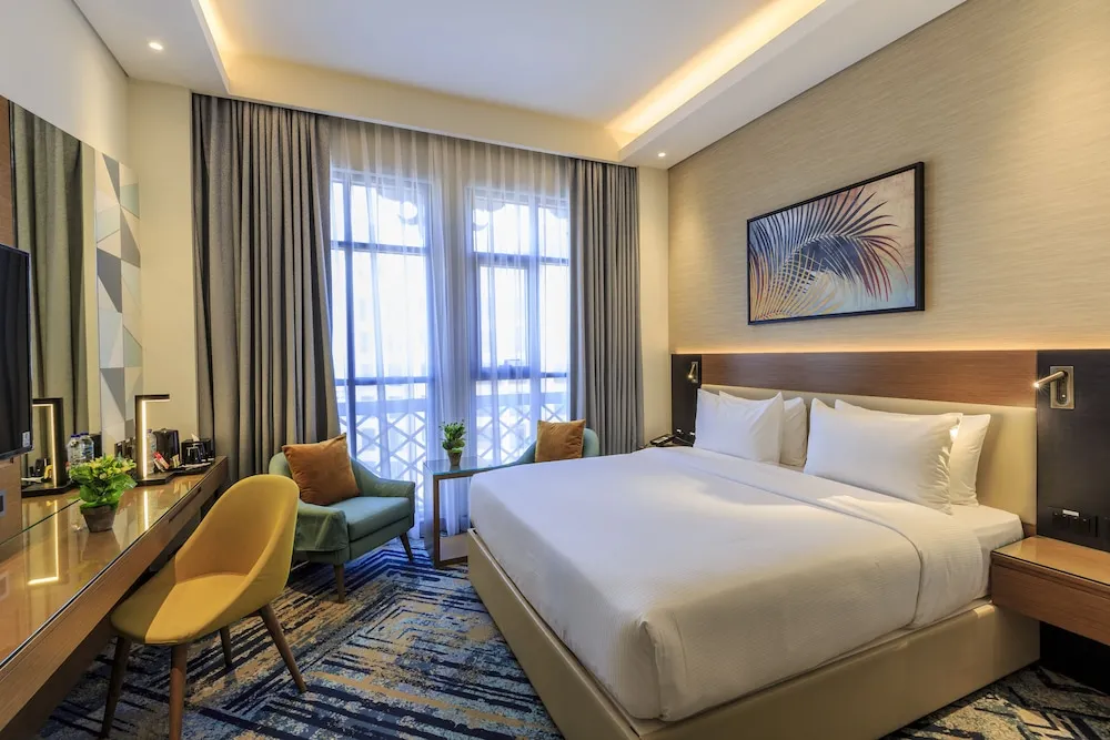Executive King Room with Canal View