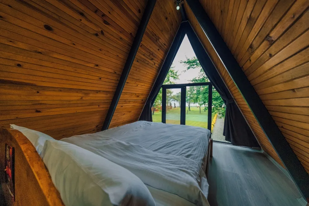 Classic Bungalov, Göl Manzaralı