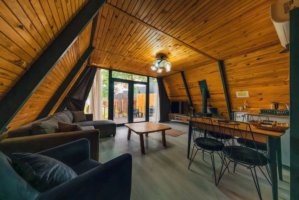 Classic Bungalov, Göl Manzaralı